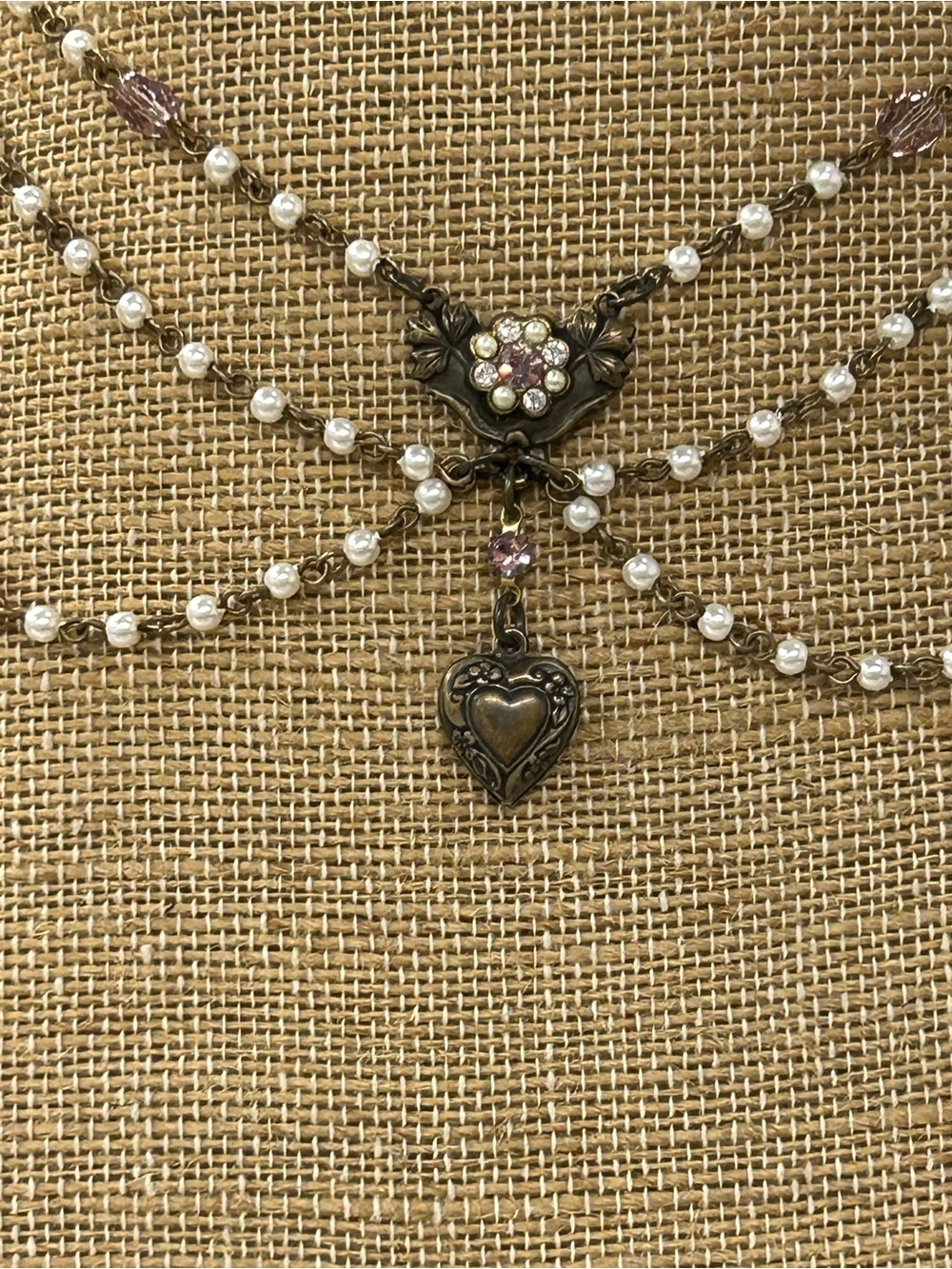 Vintage style faux pearl and crystal necklace